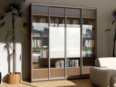 Шкаф для книг со стеклом